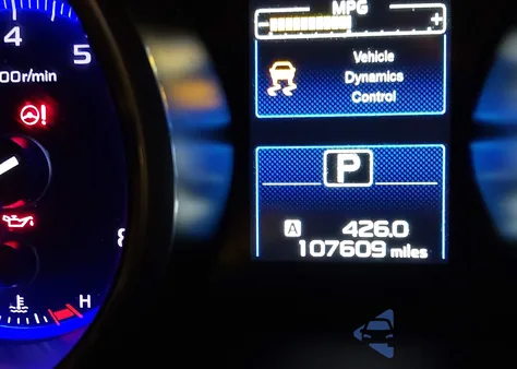 2017 Subaru Outback 2.5I Premium z USA, uszkodzony, nr VIN 4S4BSACC4H3388029